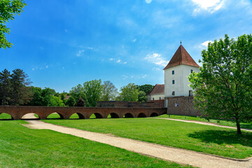 Fototapeta na wymiar famous Nadasy castle fortress in Sarvar Hungary on a nice summer day
