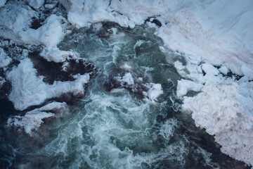 falling water at the waterfall