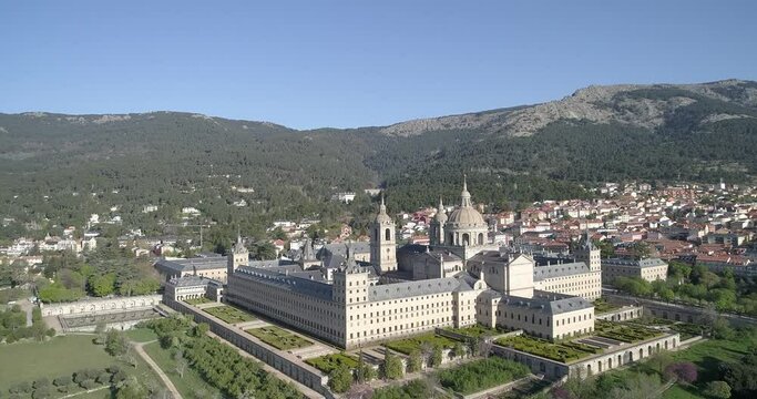 Espectacular monasterio en San Lorenzo del Escorial, SIN DUDA EL MONASTERIO MEJOR CUIDADO DE TODO PATRIMONIO NACIONAL