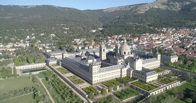 Espectacular monasterio en San Lorenzo del Escorial, SIN DUDA EL MONASTERIO MEJOR CUIDADO DE TODO PATRIMONIO NACIONAL