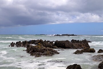 Steinige Küste in Südafrika