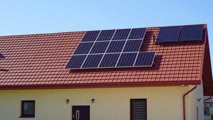 Odnawialna energia słoneczna, Fotowoltaika,  własny prąd - obrazy, fototapety, plakaty