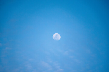 Obraz premium moon in the day