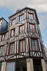 Obraz premium Half-timbered houses in the center of the medieval city of Rouen. Normandy, France