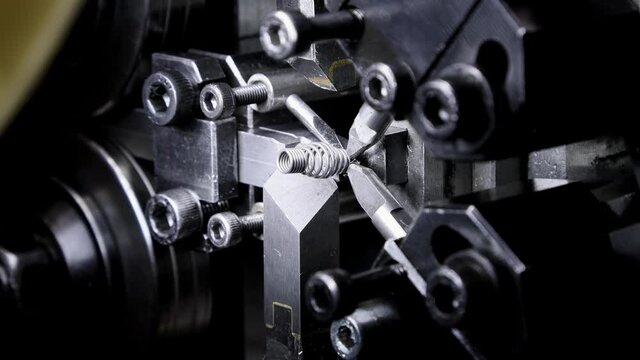 3-AXIS CNC MULTIFORMER MACHINE FOR FORMING SPRINGS.
