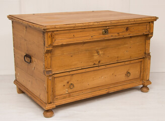 Vintage Pine Chest with Drawer