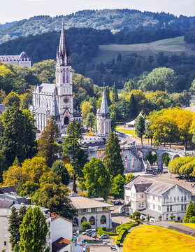 Basilique de Lourdes, France 