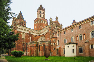 The Basilica of St. Andrew is a beautiful monument of early Italian Gothic, retaining the features of the Romanesque style.    