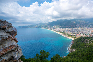 The Alanya castle has a castle wall of 6.5 km length, 140 towers, about 400 cisterns, doors with inscriptions and as an open air museum reflects Seljuk art at its best.