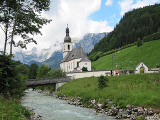 Fototapeta na wymiar Ramsau's white and cute churches and streams, Berchtesgaden, Bavaria, Germany