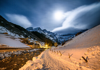 Winter cold night at Cirque de Gavarnie (Midi-Pyrénées, Pyrenees, France)