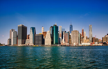 Fototapeta na wymiar East River and Downtown Manhattan, New York