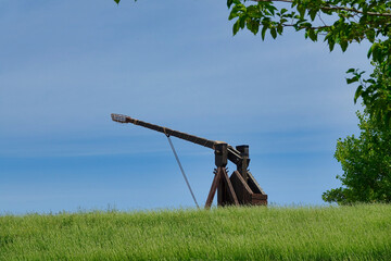 Exterior view of a medieval wooden catapult in the fortress of La Mota (Alcalá la Real, Spain)