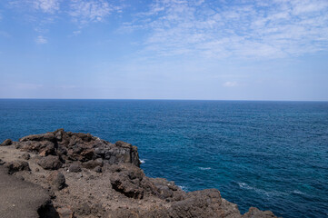 sea and rocks