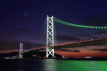 Fototapeta na wymiar bridge, Akashi Kaikyo 明石海峡大橋の夜景