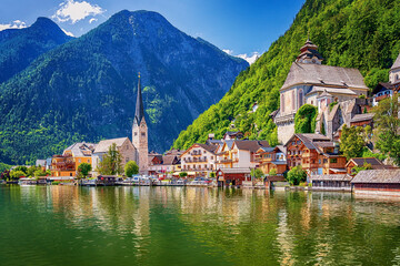 Hallstatt mit Hallstätter See im Salzkammergut, Alpen, Oberösterreich, Österreich