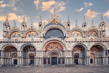 The St Mark's Basilica in Venice - obrazy, fototapety, plakaty