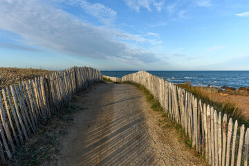 Fototapeta na wymiar Path along the Atlantic Ocean on the Sables d'Olonne coast.