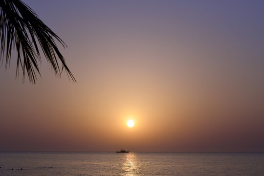 sunset on the sea © Taksira