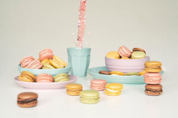 Macaroon comida festiva explosión de colores.  repostería de colores