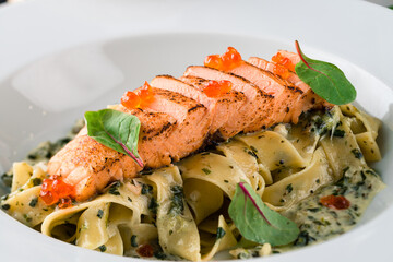 pasta with salmon, caviar and cream sauce