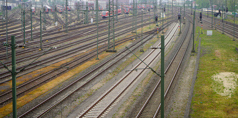 Gleise Schienen Züge Bahnhof