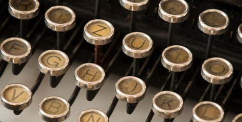 klawiatura starej maszyny do pisania