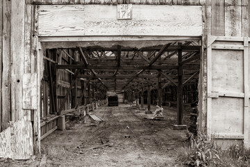 Fototapeta na wymiar Experience the Inside of an Old Tobacco Barn