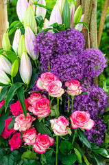  Blumenschtraus,  bunter Strauß mit Rosen und Lilien   