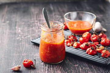 Tomato sauce and ingredients.