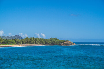 Fototapeta premium Shipwreck beach as viewed from Poipu point on island of Hawaii