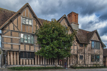 Shakespeare's daughters house © atosan