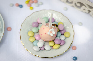 pastel, shabby chic, eat, indulgence, small egg, cute, decoration, celebration, celebrate, soft, egg, assorted, colorful, childhood, little, leaf, spring, nature, summer, gold, flying bee, honey bees,
