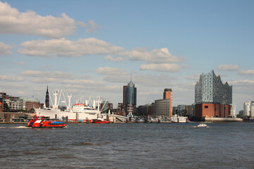 Fototapeta premium Hamburg Hafen - Hamburg Harbour