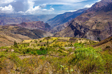 MOUNTAINS IN PERUVIAN ALPES 