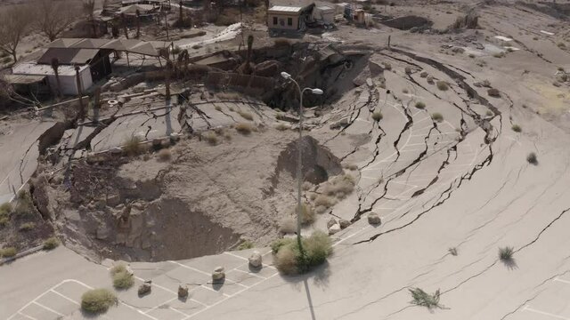 Large sinkhole close to house In the desert, Aerial view
drone view from dead sea sinkhole, Israel 2021
