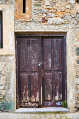 Fototapeta na wymiar Detail of the ancient wooden door