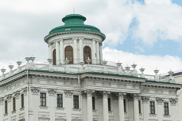 Fototapeta na wymiar Pashkov House classic buildings in Moscow