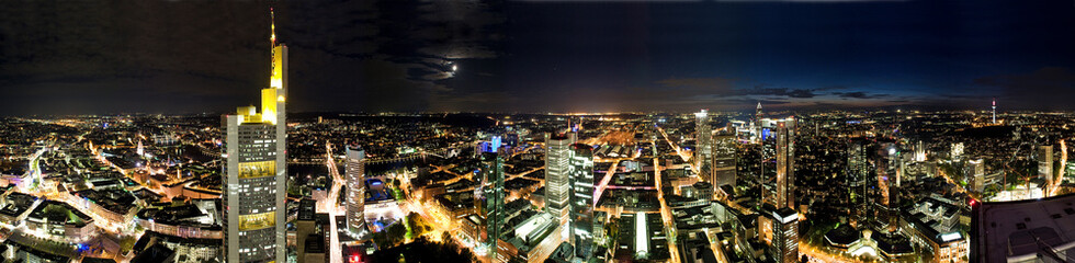 Fototapeta na wymiar Frankfurt Panorama bei Nacht