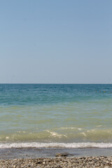 Fototapeta na wymiar sea, horizon, blue waves, summer day