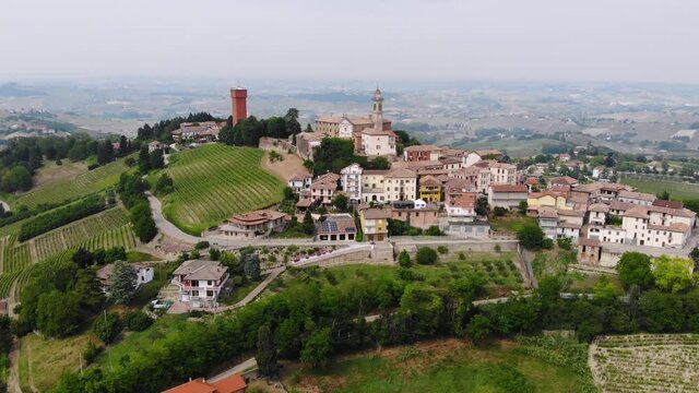 calosso d'asti, langhe monferrato town wine region, piemonte, Italia