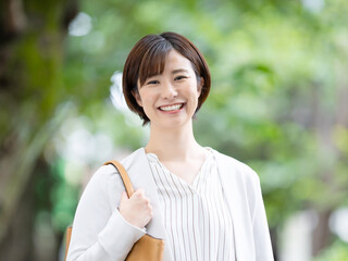 女性