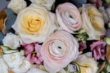 bouquet of pink roses