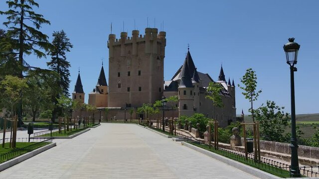 Vista del majestuoso real alc&aacute;zar de Segovia, Espa&ntilde;a