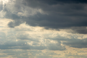 Obraz premium Beautiful summer landscape, storm clouds