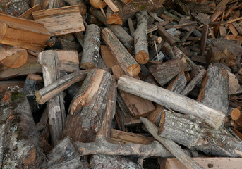 immagine a tutto campo di ciocchetti di legno per il fuoco