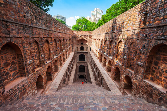 Agrasen ki Baoli step well, Delhi