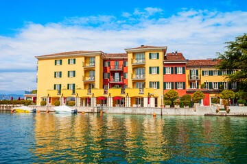 Obraz premium Scaligero Castle aerial view, Sirmione