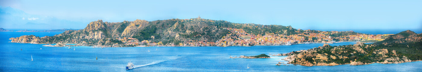 Fototapeta na wymiar Astonishing view on Santo Stefano and La Maddalena islands from Palau.