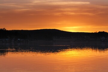 Fototapeta na wymiar Sunset over the bay in Norrfällsviken
